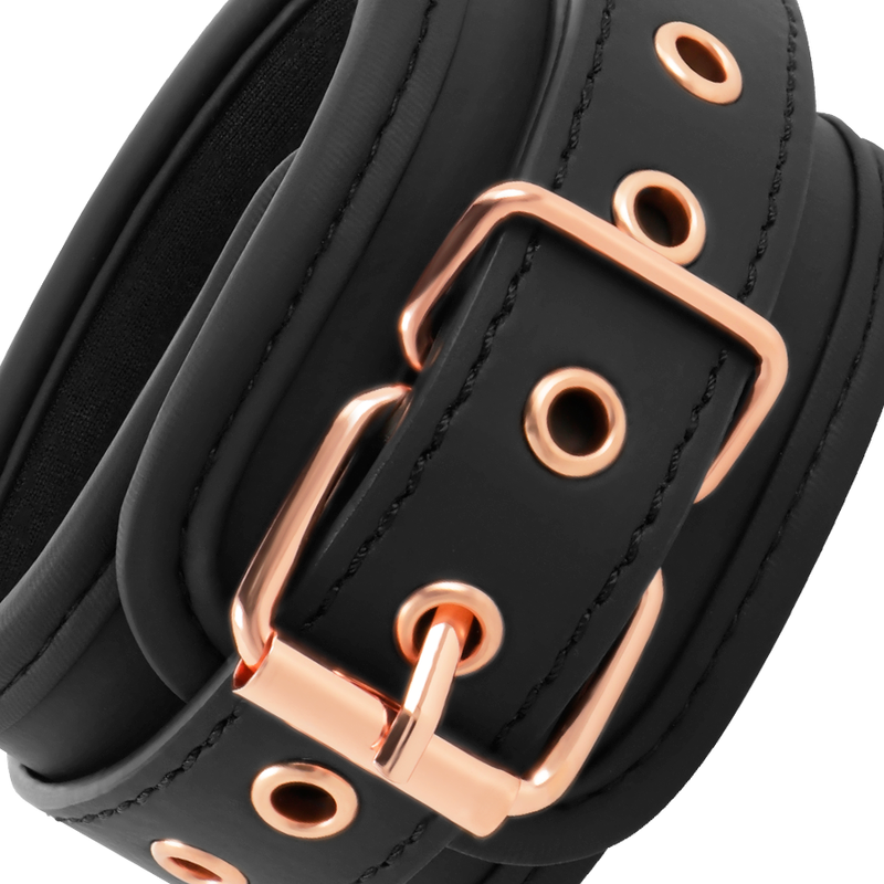 COQUETTE CHIC DESIRE - MENOTTES FANTAISIE EN CUIR VEGAN AVEC DOUBLURE EN NOPRÈNE