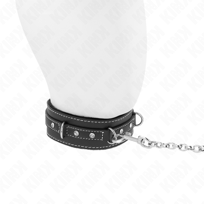 KINK - PVC LEDEREN KETTING MET RIEM 105 CM STRASS KLINKNAGEL 41,5 X 4 CM