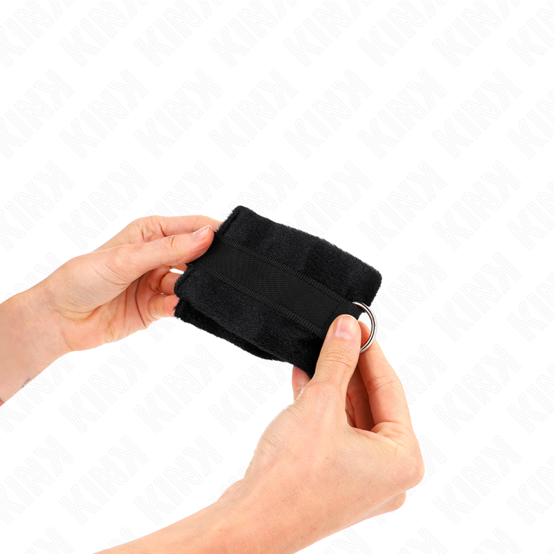 KINK - MENOTTES EN FOURRURE POUR DÉBUTANTS NOIRES 30 X 7 CM