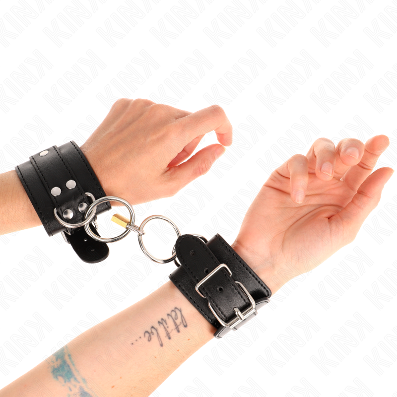 KINK - O-RING VERGRENDELDE POLSMANCHETTEN ZWART VERSTELBAAR 20-28 CM X 5,5 CM