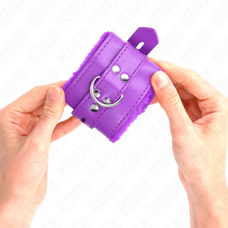 KINK - BRACELET DOUBLÉ DE FOURRURE AVEC TROUS CARRÉS, CEINTURE VIOLET ET VIOLET, RÉGLABLE 17-29 CM X 6 CM