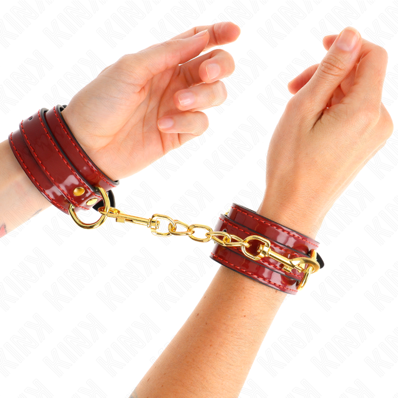 KINK - JOANNA ANGEL POLSMANCHETTEN ROOD VERSTELBAAR MET GOUDEN KETTING 16,5-26 CM X 4 CM