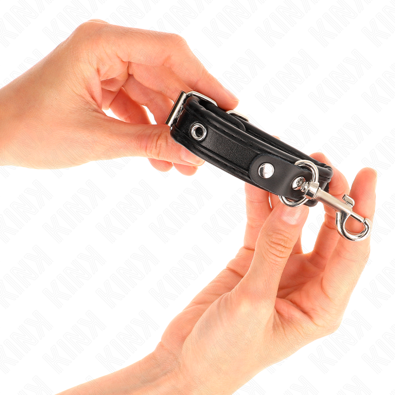KINK - MINI ARMBANDEN ZWART MET KLINKNAGELS VERSTELBAAR 16-22 CM X 2 CM