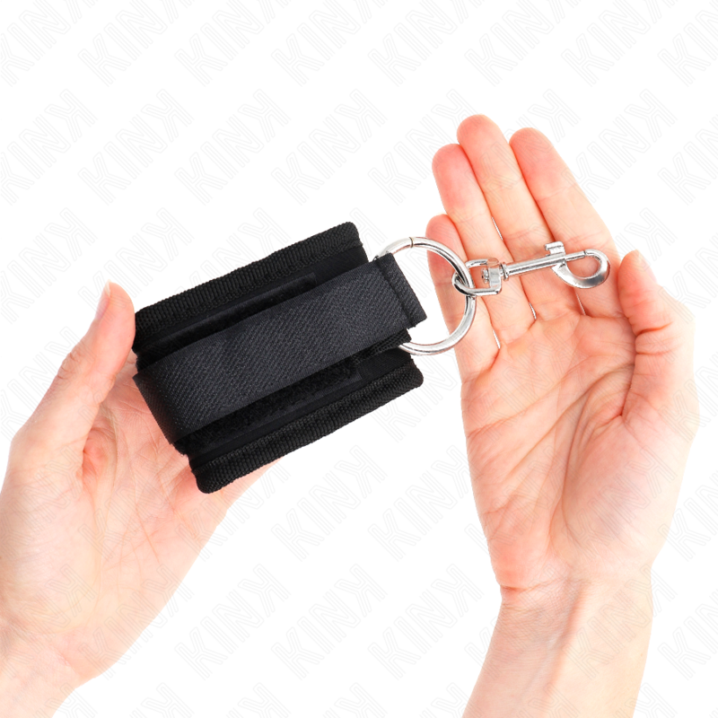 KINK - ZWARTE POLSMANCHETTEN VERSTELBAAR 18-35 CM X 6 CM
