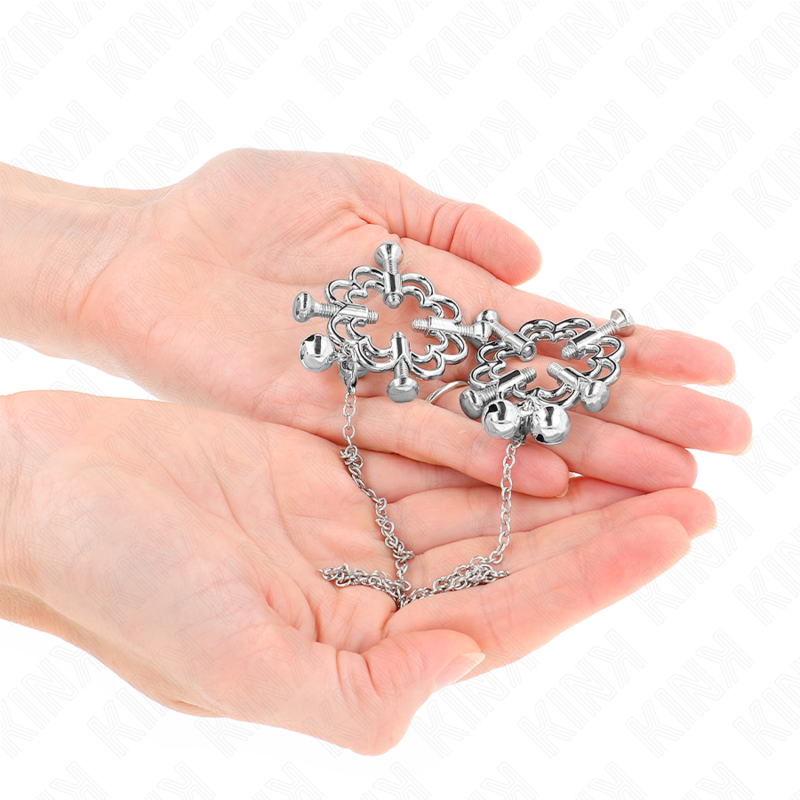 KINK - METALLIC BLOEMEN TEPELKLEMMEN MET KETTING