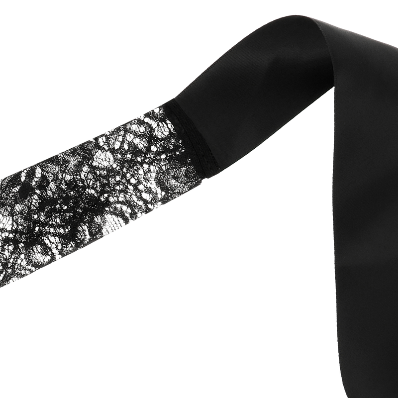 COQUETTE CHIC DESIRE - ZWART KANTEN MASKER MET LINT