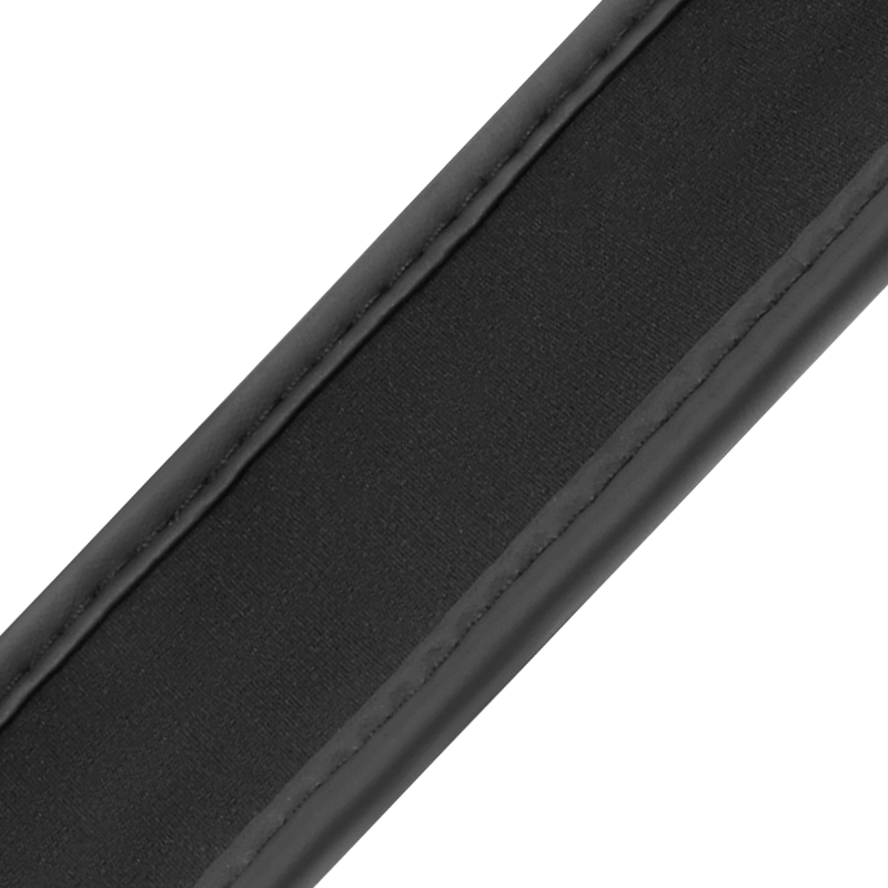 SOUMISSION FÉTICHISME - POSITION JAMBES OUVERTES AVEC MENOTTES DOUBLES DE NOPRÈNE